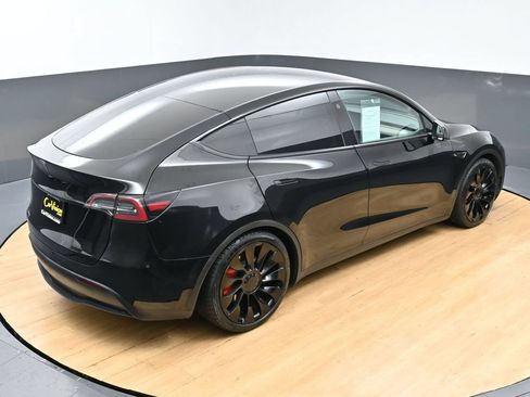 Used 2024 Tesla Model Y Performance AWD/4WD image 46