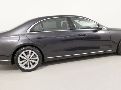 Used 2022 Mercedes-Benz S 500 4MATIC image 12