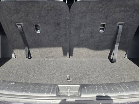 Used 2025 Kia Sorento LX image 31