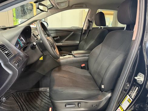 Used 2015 Toyota Venza LE FWD image 10
