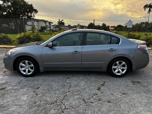 Used 2008 Nissan Altima 2.5 SL w/ SL Pkg FWD image 2
