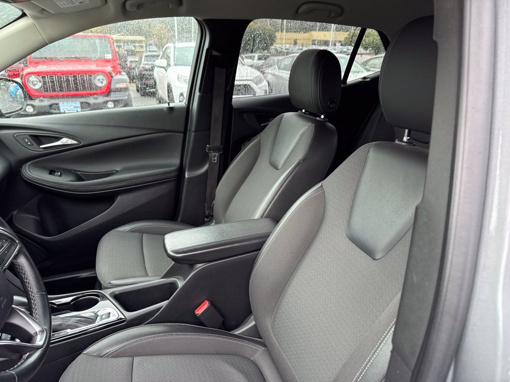 Used 2023 Buick Encore GX Select w/ Safety Package II FWD image 4