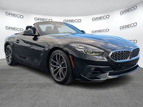 Used 2022 BMW Z4 sDrive30i w/ Driving Assistance Package image 1