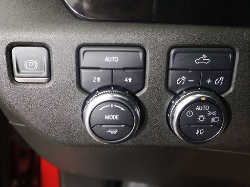 Used 2024 GMC Sierra 1500 Elevation AWD/4WD image 36
