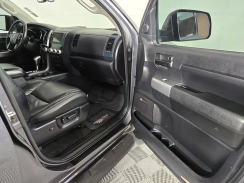 Used 2021 Toyota Sequoia TRD Pro AWD/4WD image 12