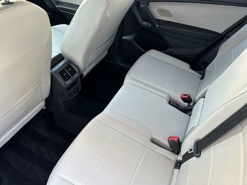Certified 2020 Volkswagen Tiguan SE R-Line image 12