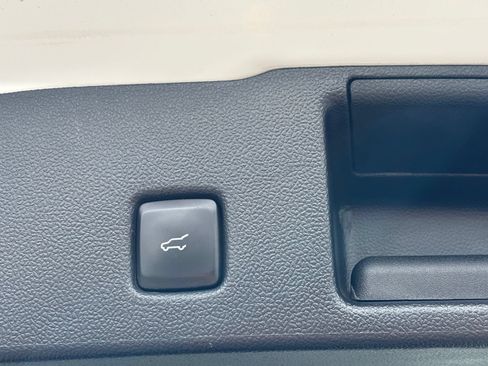 Used 2021 Ford Escape SEL AWD/4WD image 11