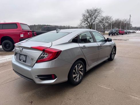 Used 2017 Honda Civic EX image 5