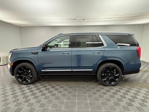 New 2026 GMC Yukon Denali w/ Denali Reserve Package image 17