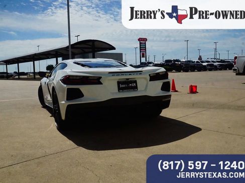 Used 2023 Chevrolet Corvette Stingray Coupe w/ 1LT RWD image 4