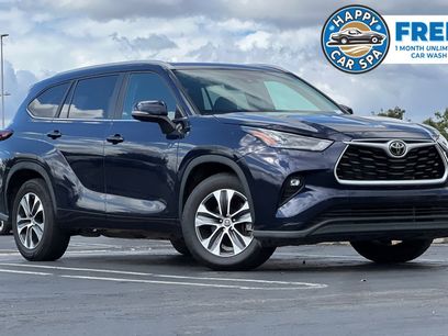 Used 2024 Toyota Highlander XLE