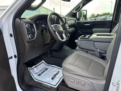 Certified 2023 GMC Sierra 2500 SLT w/ Gooseneck/5TH Wheel Package AWD/4WD image 11