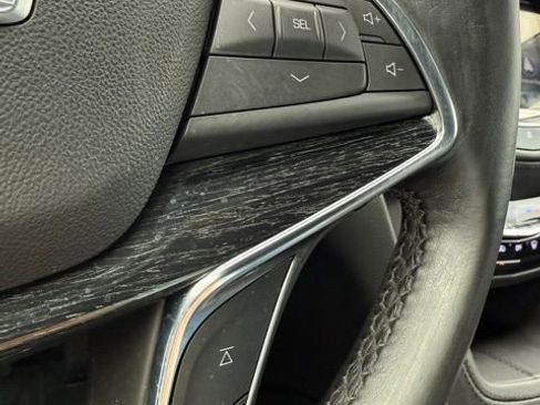 Used 2021 Cadillac XT5 Premium Luxury image 48