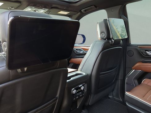 Certified 2023 GMC Yukon Denali Ultimate image 25