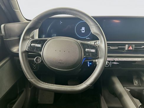 Used 2023 Hyundai Ioniq 6 SE image 18