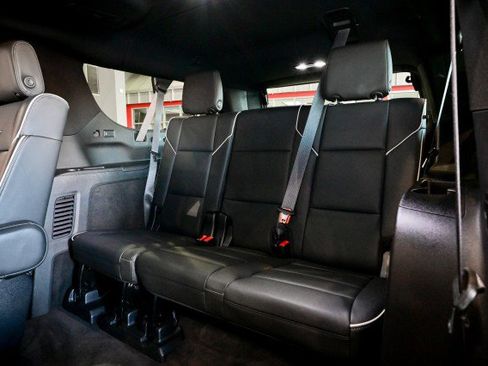 Used 2023 Cadillac Escalade ESV Premium Luxury image 20
