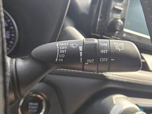 Used 2021 Toyota RAV4 XLE FWD image 15