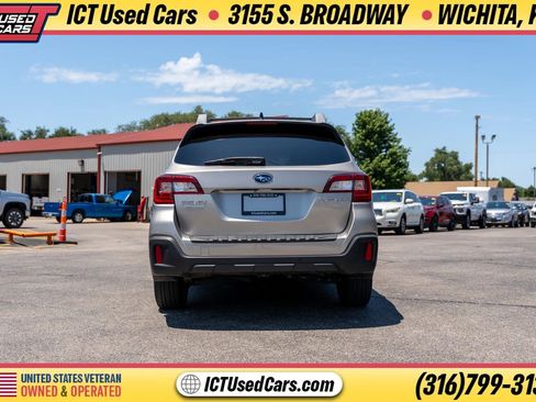 Used 2018 Subaru Outback 2.5i Limited AWD/4WD image 4