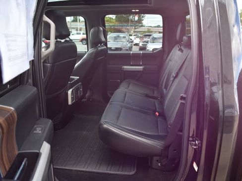 Used 2015 Ford F150 Lariat w/ Equipment Group 502A Luxury AWD/4WD image 40