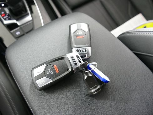 Used 2024 Audi Q5 2.0T Premium AWD/4WD image 23