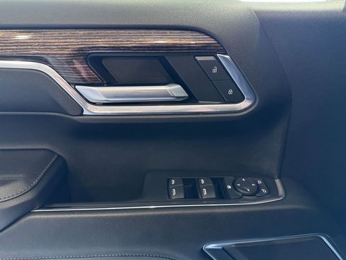 Certified 2024 GMC Sierra 1500 Elevation image 25