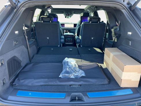 New 2025 Cadillac Escalade IQ Sport 2 image 17