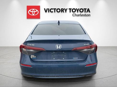 Used 2025 Honda Civic Sport image 4