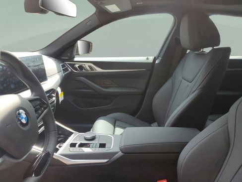 Used 2025 BMW 430i w/ Premium Package image 19