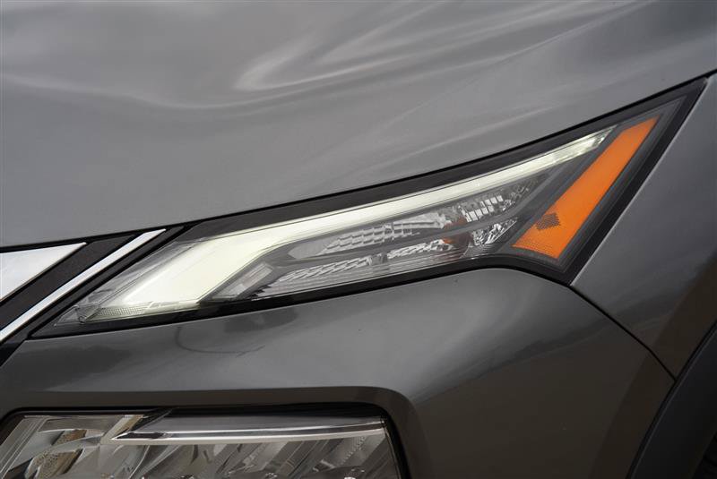 Used 2021 Nissan Rogue SV w/ Premium Package AWD/4WD image 27