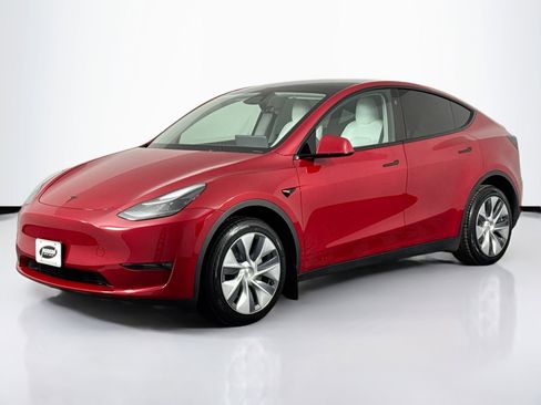 Used 2023 Tesla Model Y Long Range image 6