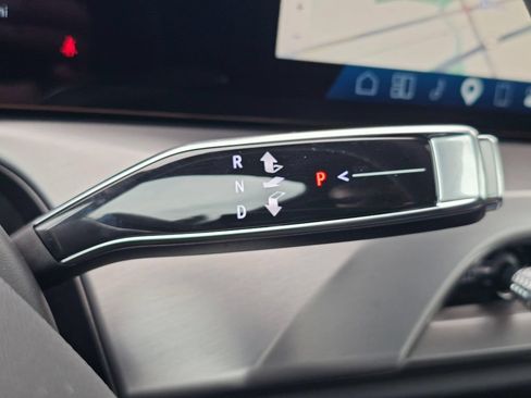 New 2027 Cadillac Vistiq Luxury AWD/4WD image 35