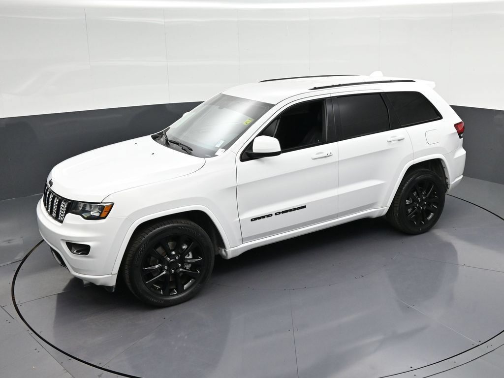 Used 2021 Jeep Grand Cherokee Laredo X RWD image 26