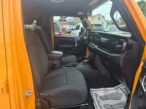 Used 2021 Jeep Wrangler Unlimited Sport AWD/4WD image 16