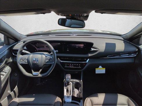 New 2026 Buick Envista Avenir FWD image 14