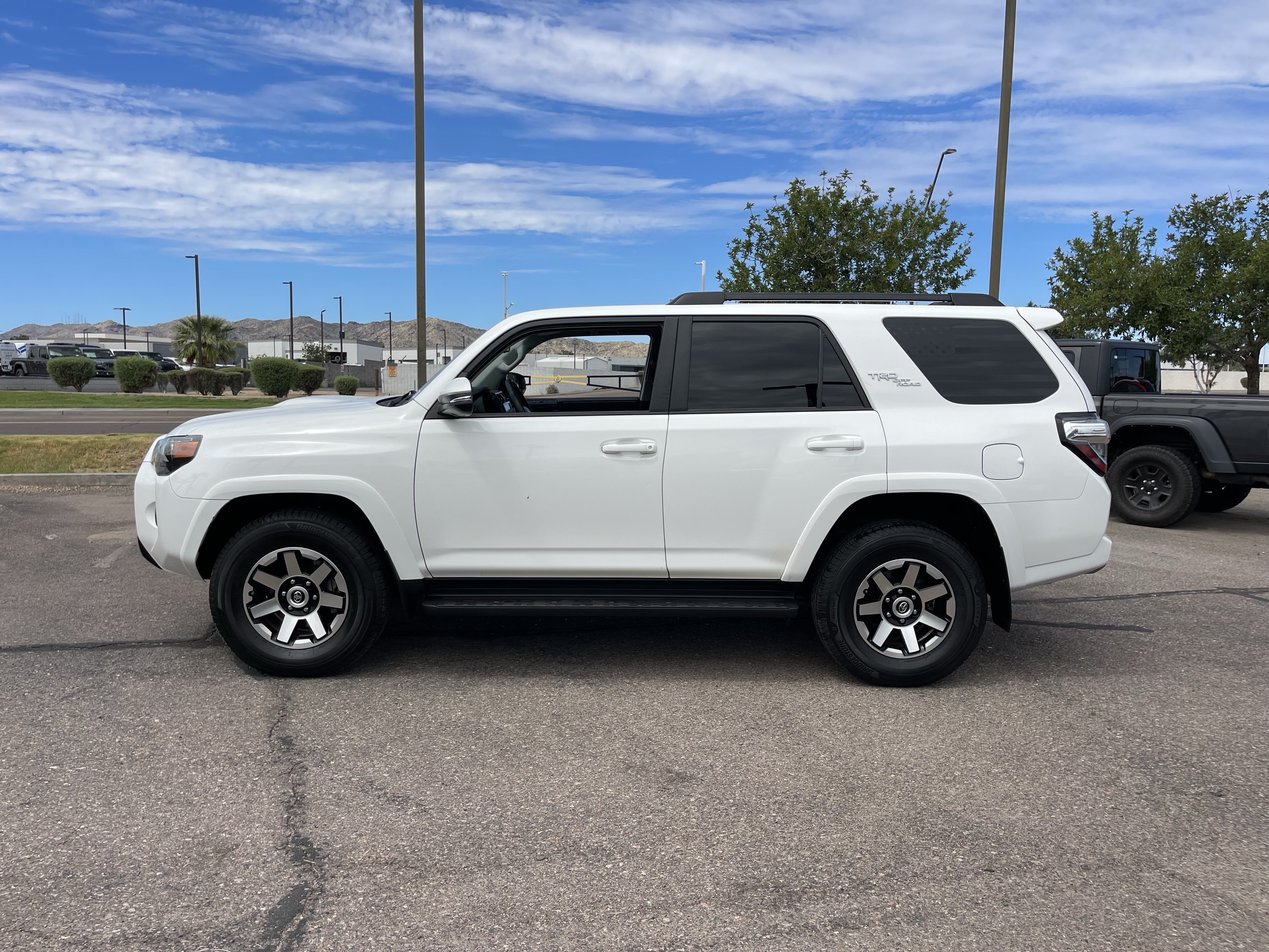Used 2020 Toyota 4Runner TRD Off-Road Premium AWD/4WD image 3