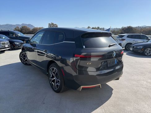 Certified 2024 BMW iX xDrive50 w/ Premium Package AWD/4WD image 2