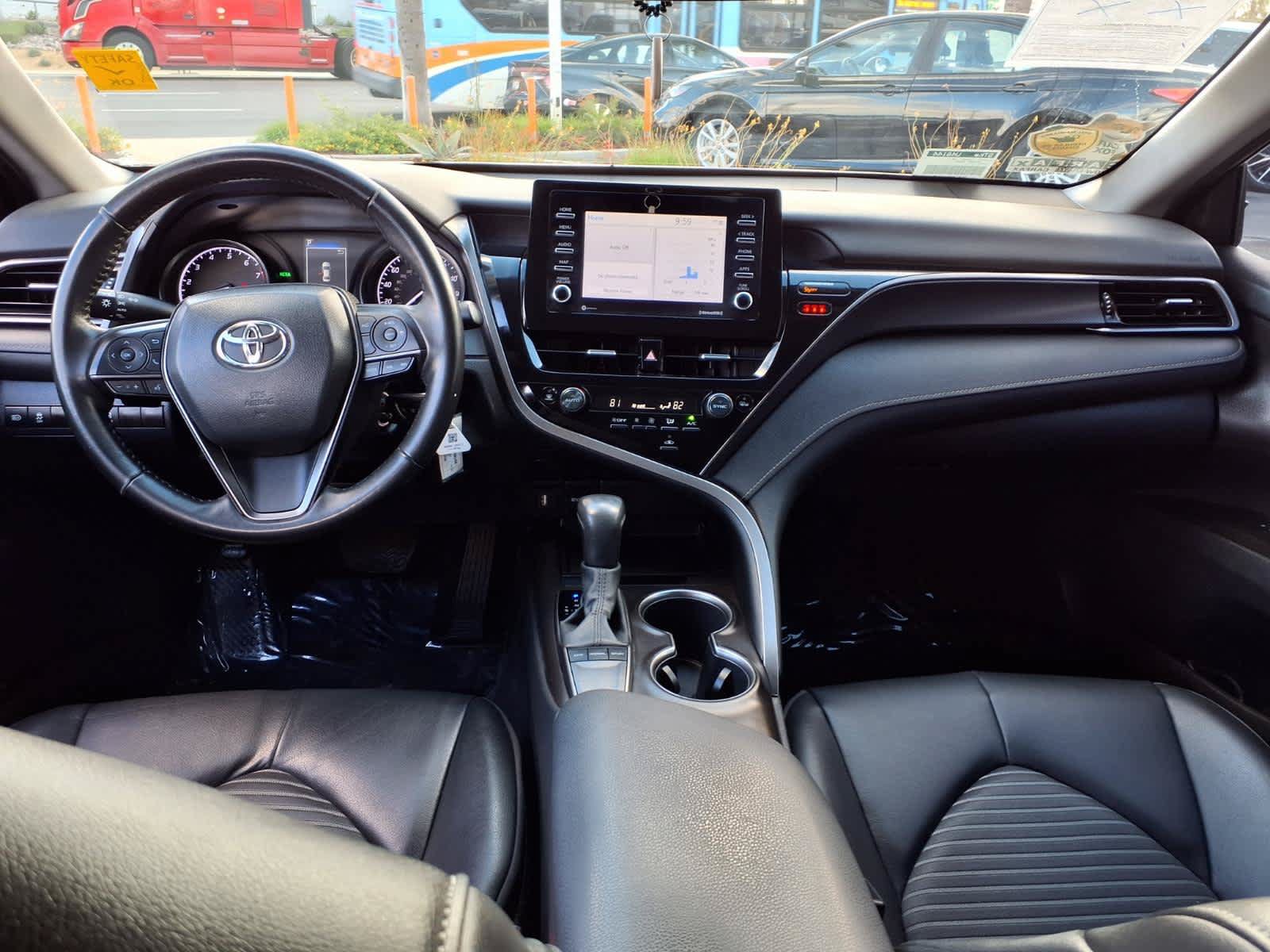 Used 2024 Toyota Camry SE FWD image 12