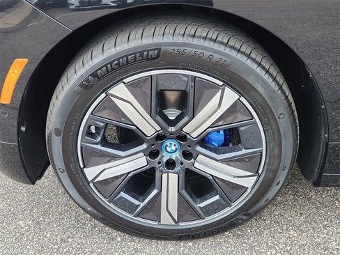 Certified 2025 BMW iX M60 image 13