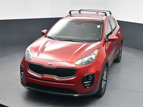 Used 2017 Kia Sportage EX image 11