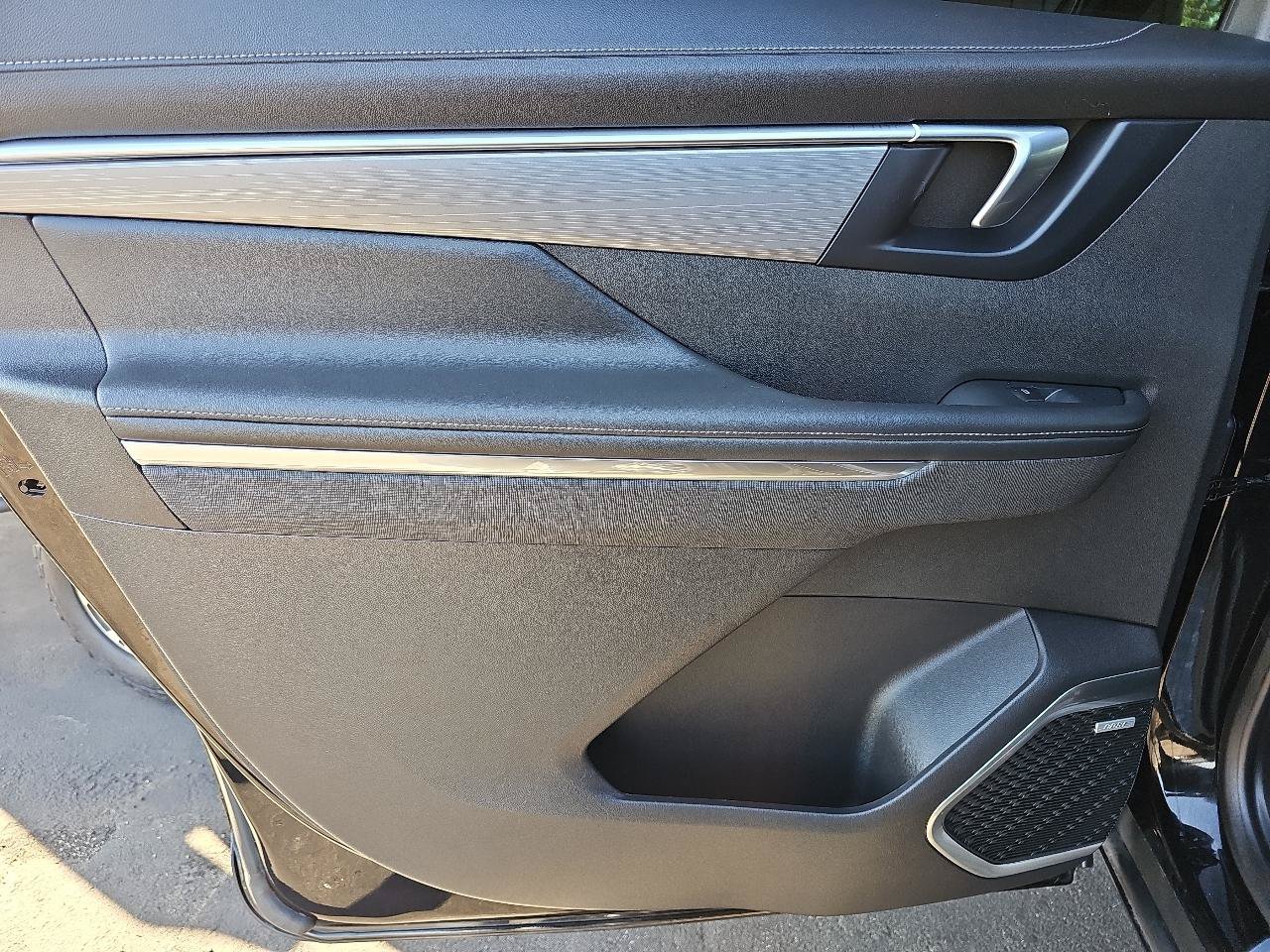 Used 2025 Buick Enclave Preferred FWD image 15