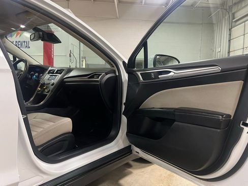 Certified 2020 Ford Fusion S image 39