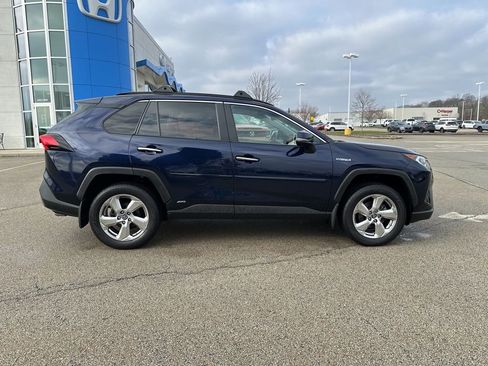 Used 2019 Toyota RAV4 Limited w/ Carpet Mat Package image 2