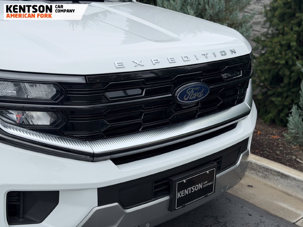 Used 2025 Ford Expedition Max Platinum AWD/4WD image 11