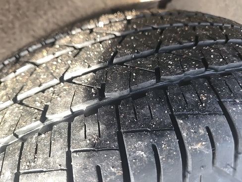 Used 2019 Buick Envision Essence image 41