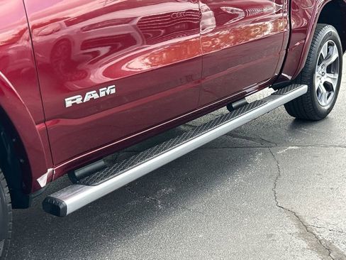 Used 2019 RAM 1500 Laramie AWD/4WD image 14
