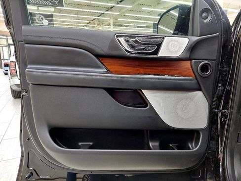 Used 2019 Lincoln Navigator Reserve w/ Cargo Package image 17