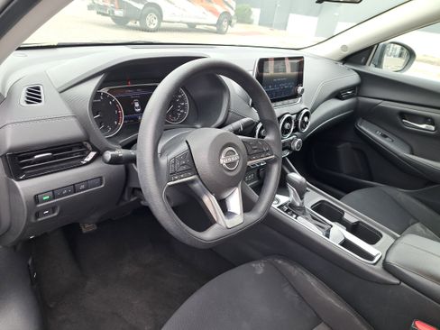 Used 2024 Nissan Sentra SV image 15