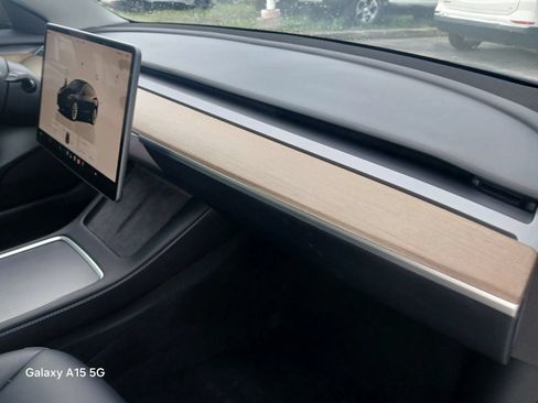 Used 2023 Tesla Model 3 Standard Range RWD image 17