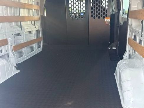 Used 2025 Ford Transit 250 Low Roof w/ Exterior Upgrade Package RWD image 5