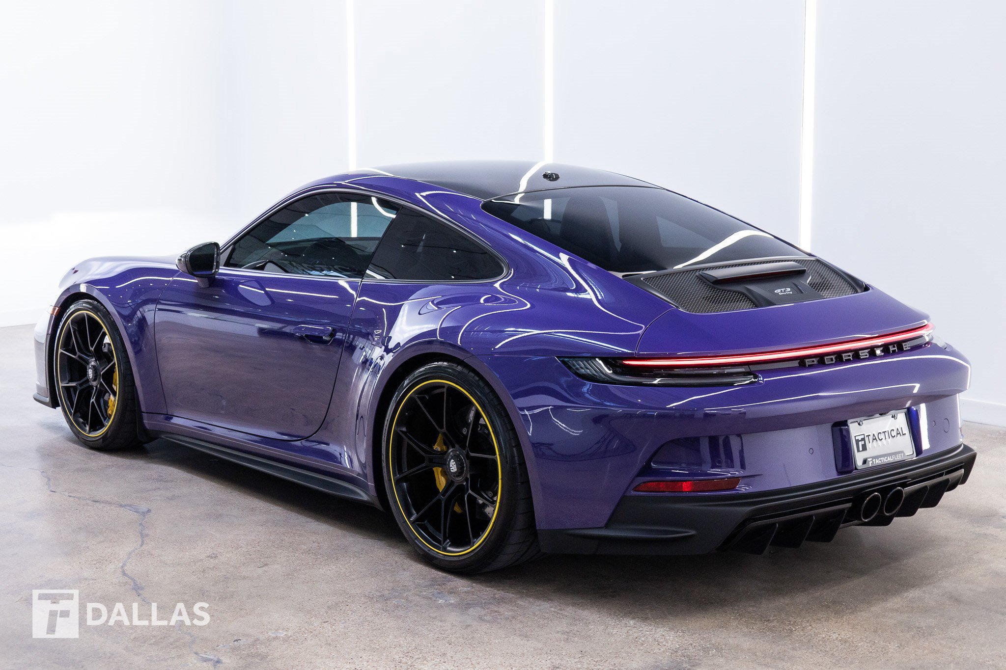 Used 2022 Porsche 911 GT3 RWD image 9